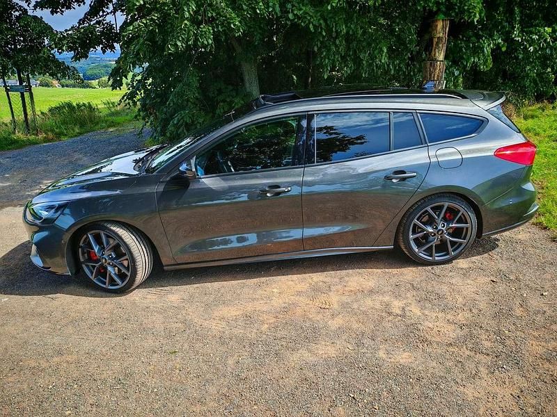 Gebraucht Ford Focus ST 280 PS (205 kW) 2020 Grau Kombi