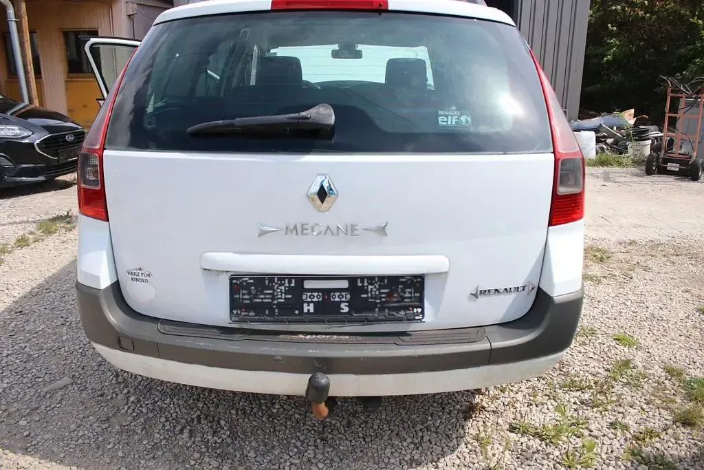 Gebraucht Renault Mégane II Avantage 106 PS (77 kW) 2006 Weiß Limousine
