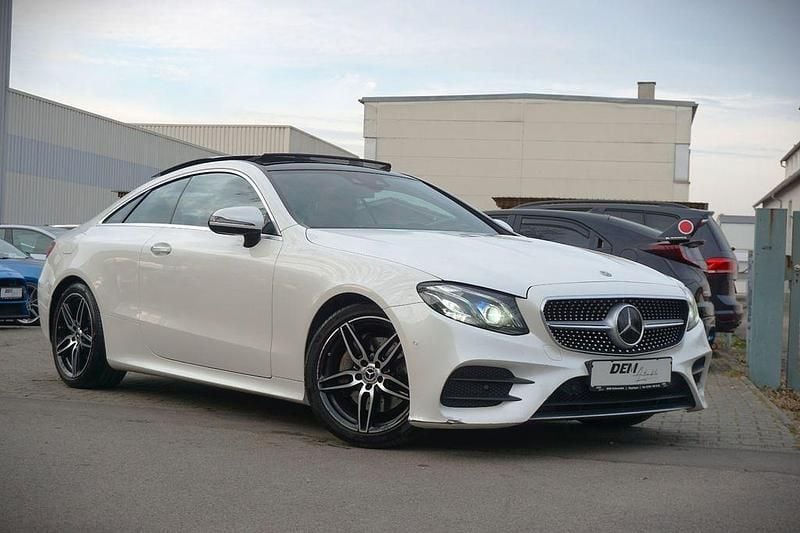 Gebraucht Mercedes E300 AMG 245 PS (180 kW) 2018 Weiß Coupé