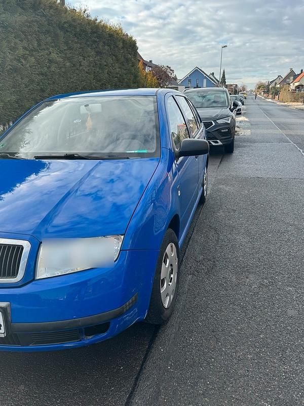 Blau Gebraucht 2001 Skoda Fabia Kombi | 900 € (Guter Preis) - Bild 1/4