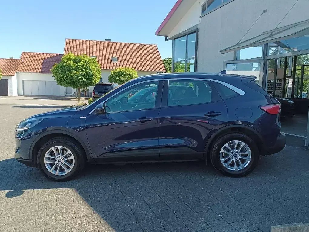 Gebraucht Ford Kuga Titanium 224 PS (164 kW) 2022 Blazerblau SUV