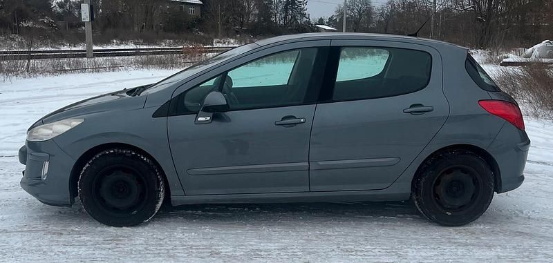 Gebraucht Peugeot 308 120 PS (88 kW) 2008 Grau Limousine