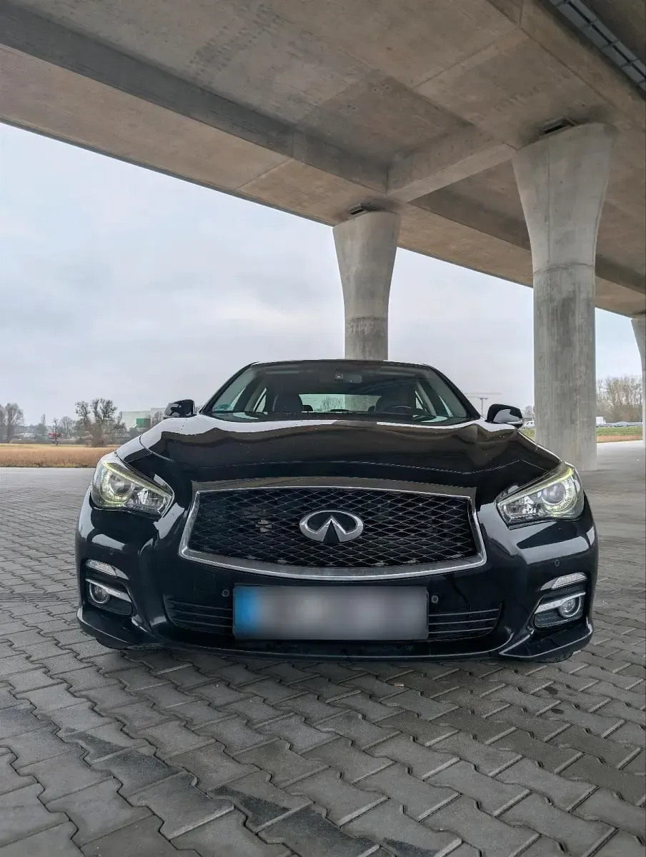 Gebraucht Infiniti Q50 170 PS (125 kW) 2016 Schwarz Limousine
