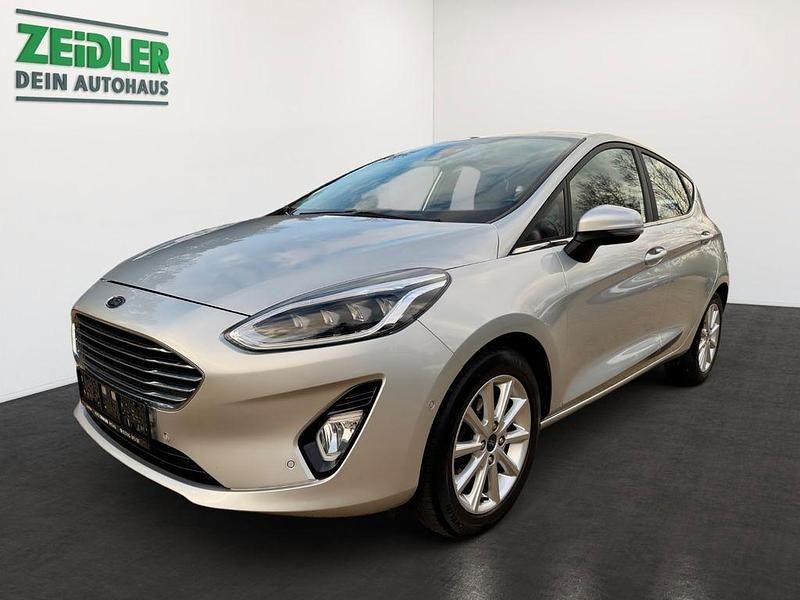 Silber Gebraucht 2019 Ford Fiesta Titanium Kleinwagen | 11.950 € (Fairer Preis) - Bild 1/4