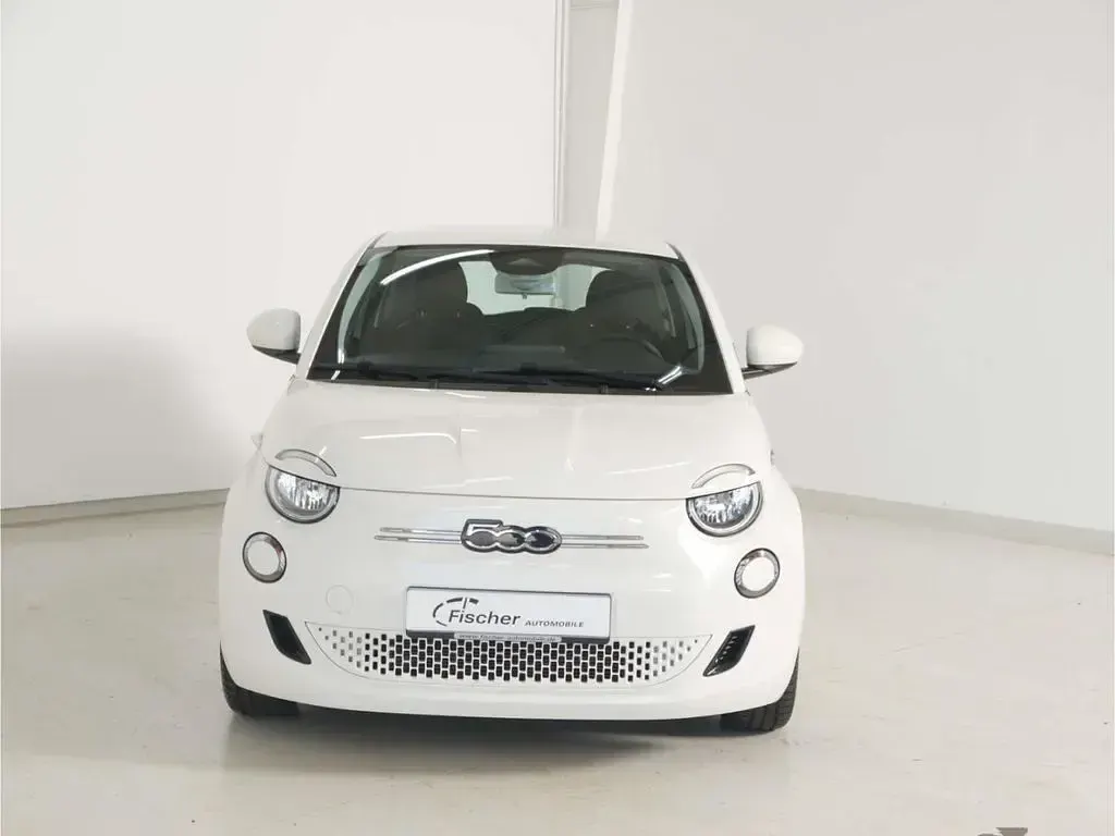 Gebraucht Fiat 500e 86 kW (118 PS) 2023 Weiß Limousine