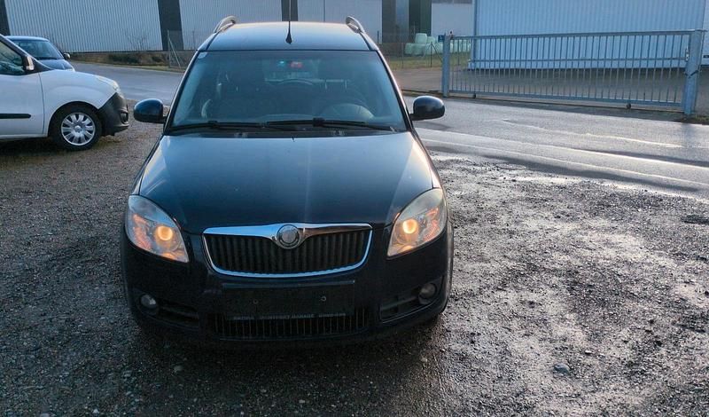 Gebraucht Skoda Roomster 89 PS (65 kW) 2008 Blau Van / Kleinbus