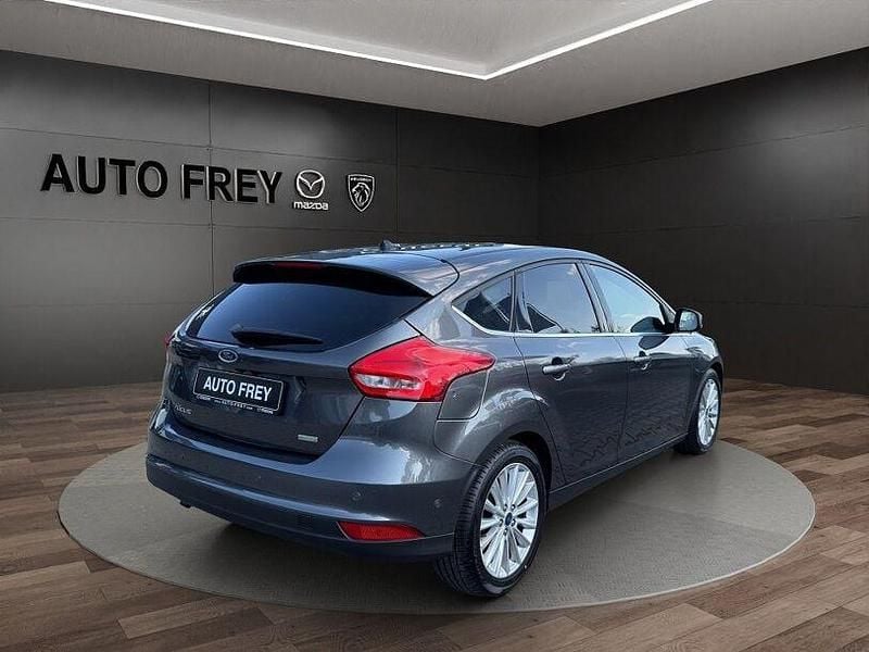 Gebraucht Ford Focus Titanium 125 PS (91 kW) 2015 Magnetic Kleinwagen