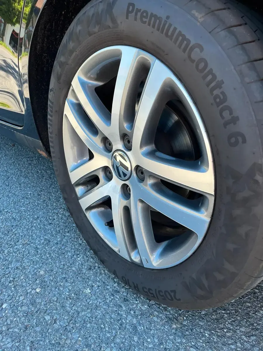 Gebraucht VW Golf VI 140 PS (102 kW) 2009 Schwarz Kleinwagen