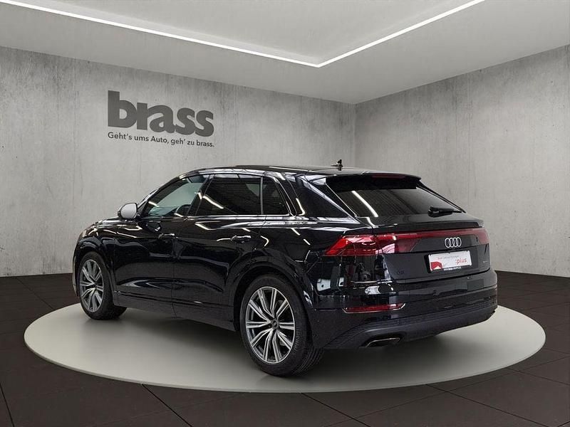 Gebraucht Audi Q8 Ambiente 286 PS (210 kW) 2025 Mythosschwarz metallic SUV