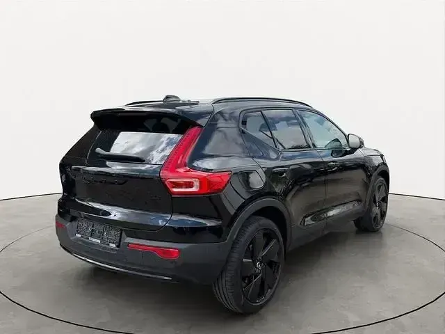 Gebraucht Volvo XC40 Plus 163 PS (119 kW) 2025 Schwarz SUV