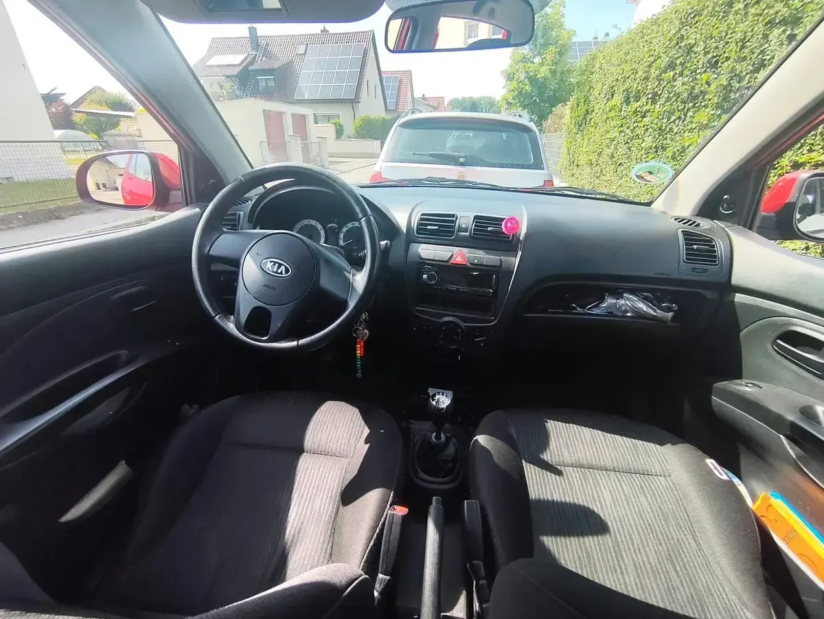 Gebraucht Kia Picanto Attract 65 PS (47 kW) 2010 Rot Kleinwagen