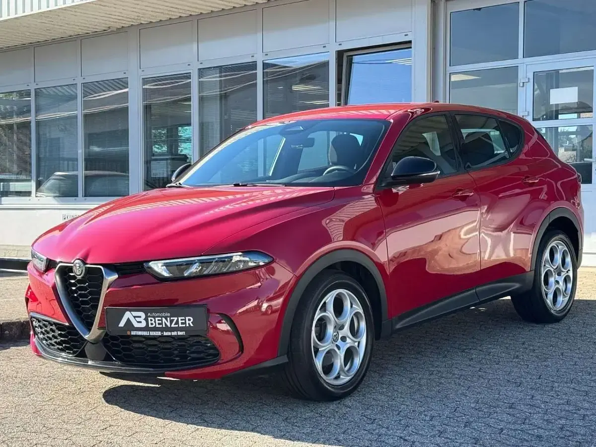 Gebraucht Alfa Romeo Tonale Super 131 PS (96 kW) 2023 Rot SUV