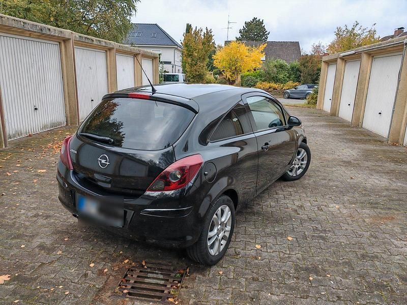 Second-hand Opel Corsa 80 CP (58 kW) 2009 Negru Hatchback