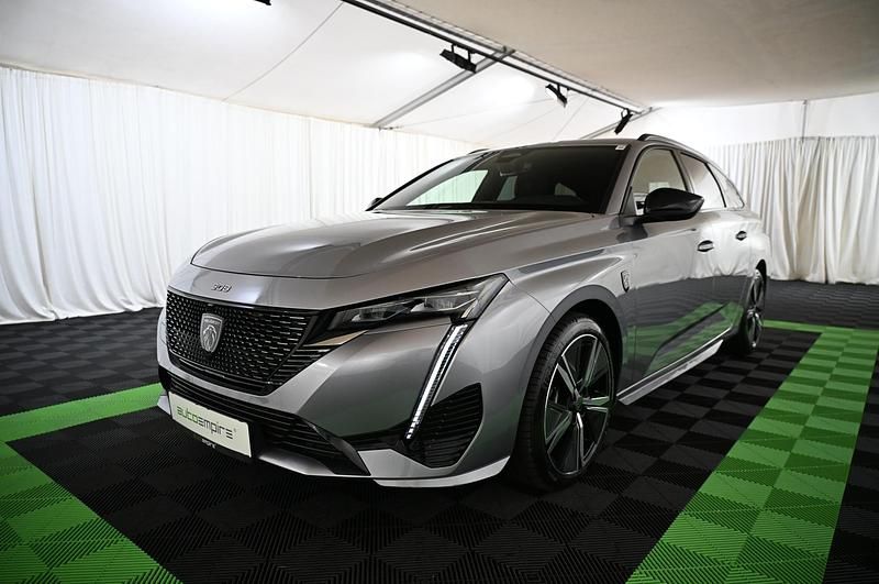 Gebraucht Peugeot 308 SW GT 131 PS (96 kW) 2024 Grau Kombi