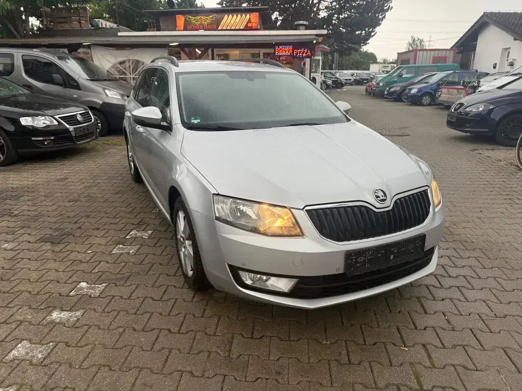 Używany Skoda Octavia 140 KM (102 kW) 2015 Srebrny Kombi
