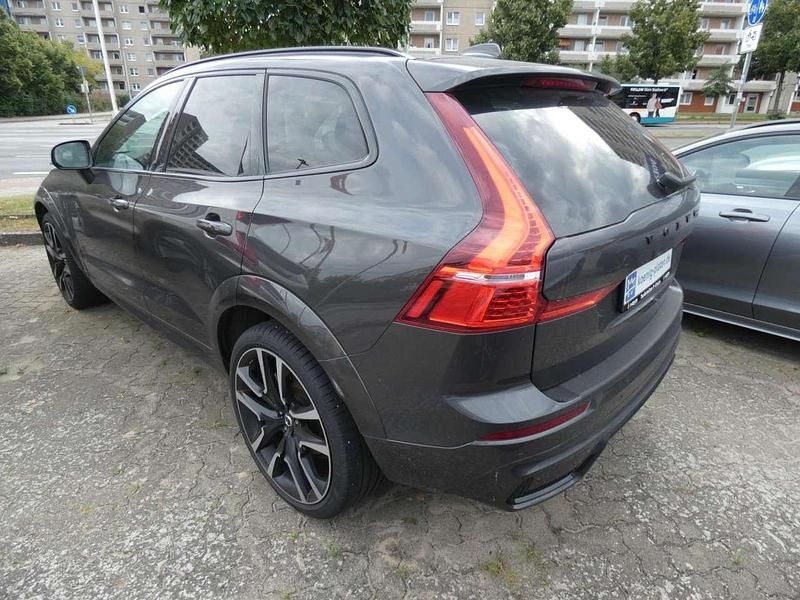 Gebraucht Volvo XC60 Ultimate 235 PS (172 kW) 2022 Platinum grey (grau) SUV
