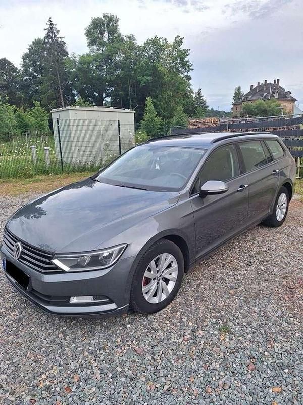 Gebraucht 2016 VW Passat Kombi | 10.990 € (Guter Preis) - Bild 1/4
