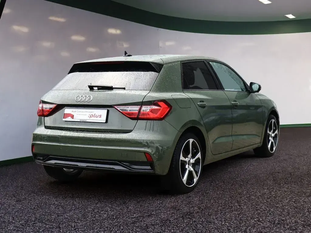 Usata Audi A1 95 CV (69 kW) 2025 Verde SUV