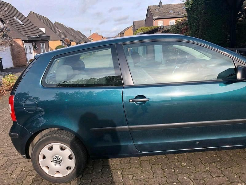 Gebraucht VW Polo Edition 60 PS (44 kW) 2001 Grün Kleinwagen