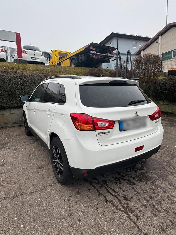 Gebraucht Mitsubishi ASX 150 PS (110 kW) 2014 Weiß SUV