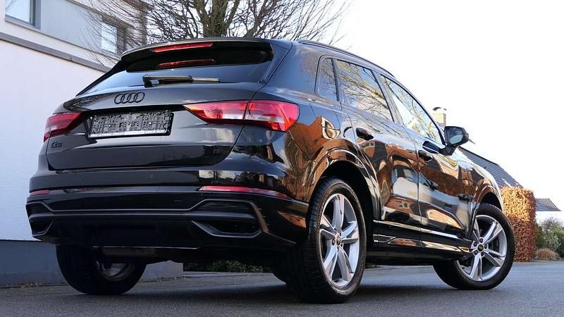 Gebraucht Audi Q3 S-Line 150 PS (110 kW) 2022 Mythosschwarz SUV