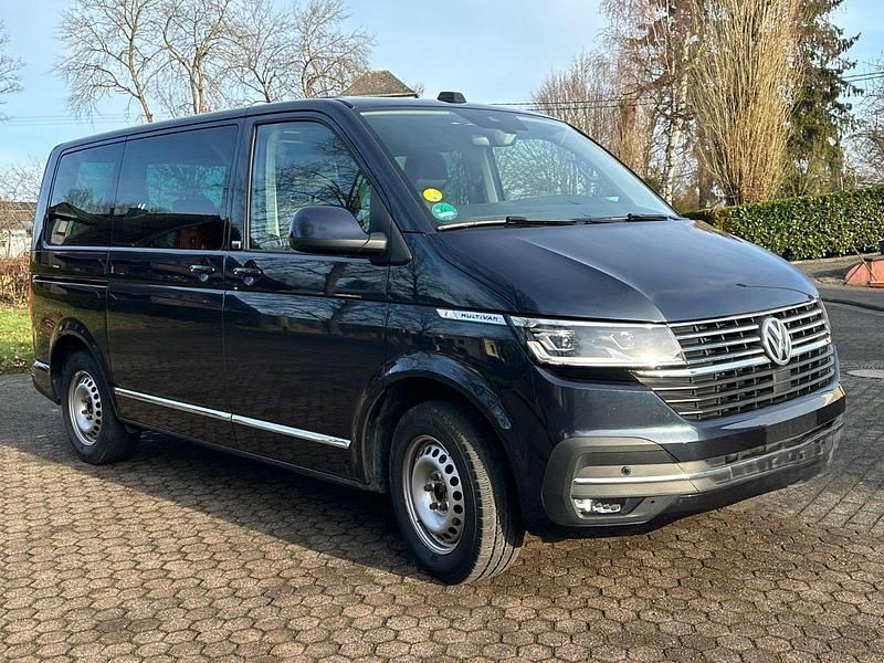 Gebraucht VW Multivan Generation Six 150 PS (110 kW) 2021 Blau Van