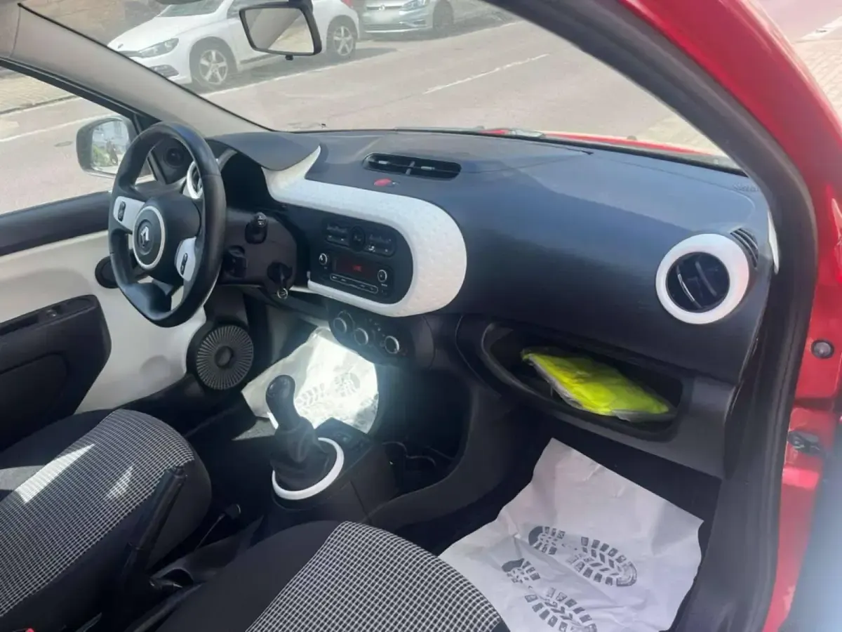 Gebraucht Renault Twingo 71 PS (52 kW) 2017 Rot Kleinwagen