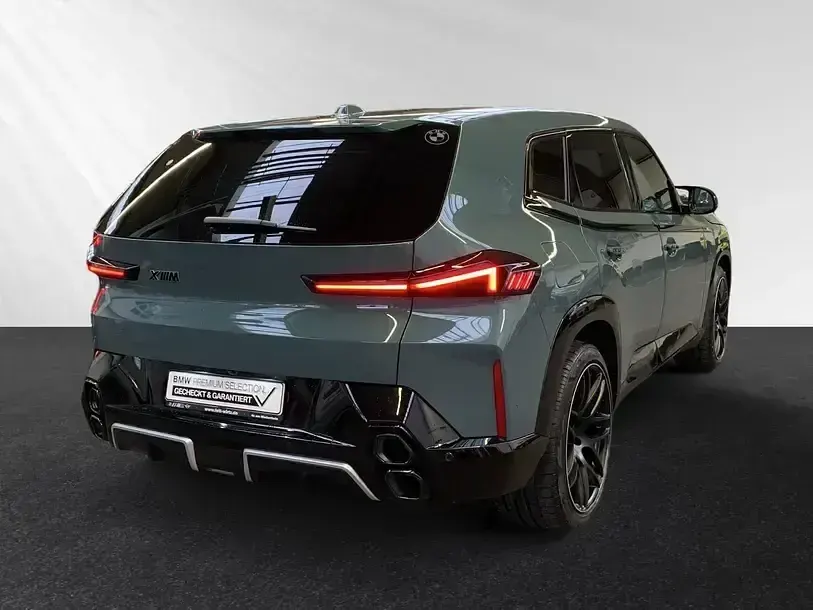 Używany BMW XM Performance 476 KM (350 kW) 2024 Zielony SUV