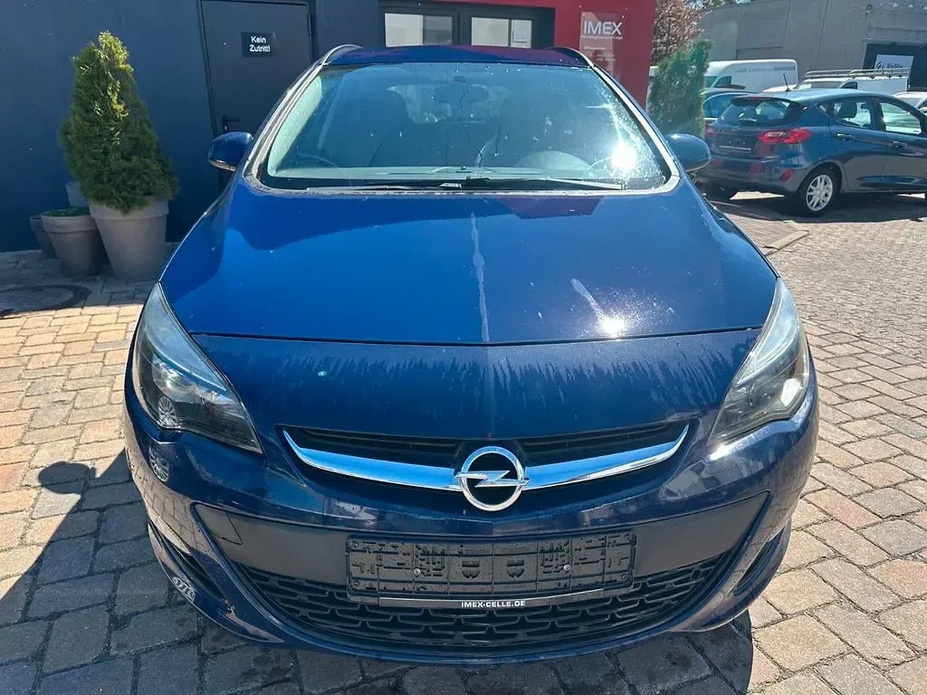Gebraucht Opel Astra Active 110 PS (80 kW) 2013 Blau Kombi