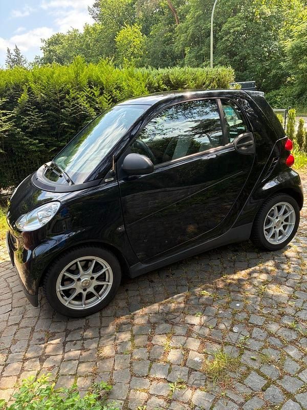 Schwarz Gebraucht 2010 Smart ForTwo Coupé Pulse Coupé | 4.800 € (Guter Preis) - Bild 1/4