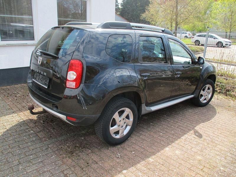Używany Dacia Duster Lauréate 105 KM (77 kW) 2012 Czarny SUV