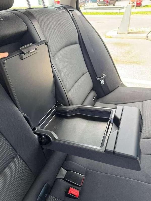 Gebraucht BMW 525 218 PS (160 kW) 2016 Silber Van