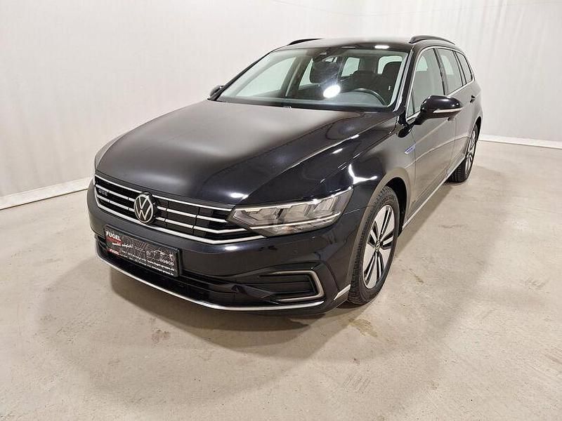 Gebraucht VW Passat GTE 218 PS (160 kW) 2022 Deep black perleffekt Kombi