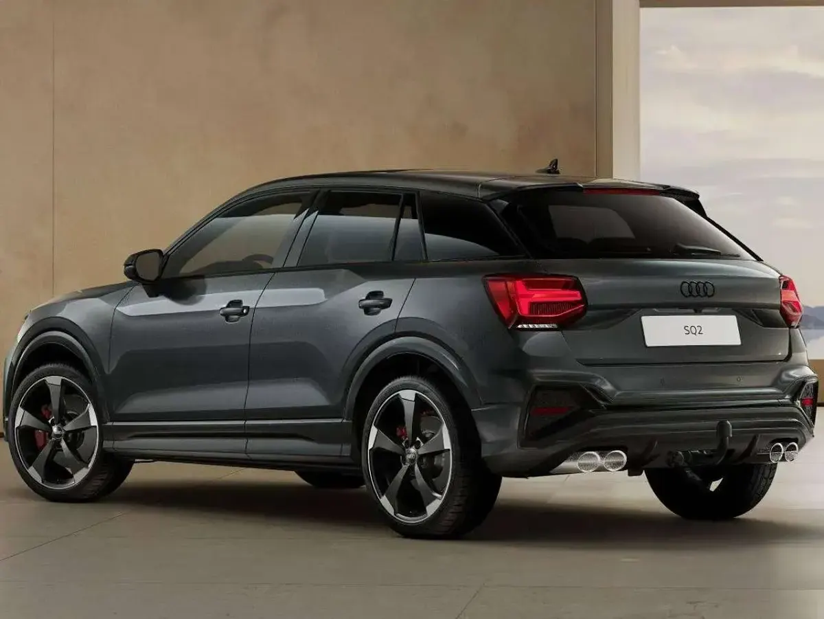 Gebraucht Audi SQ2 Ambiente 300 PS (220 kW) 2025 Grau SUV