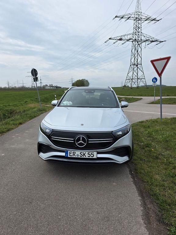 Gebraucht Mercedes EQA350 214 kW (292 PS) 2022 Silber SUV