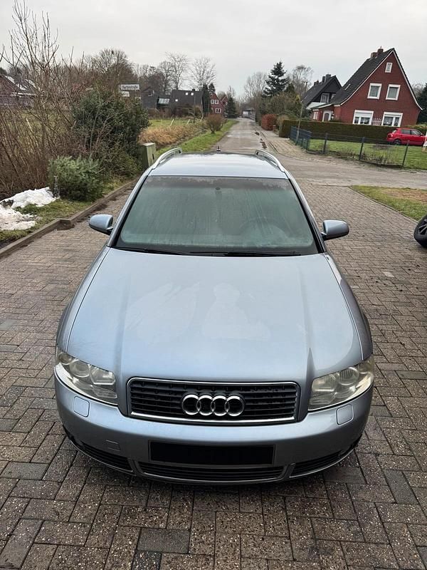 Blau Gebraucht 2004 Audi A4 S-Line Kombi | 1.500 € (Superpreis) - Bild 1/4