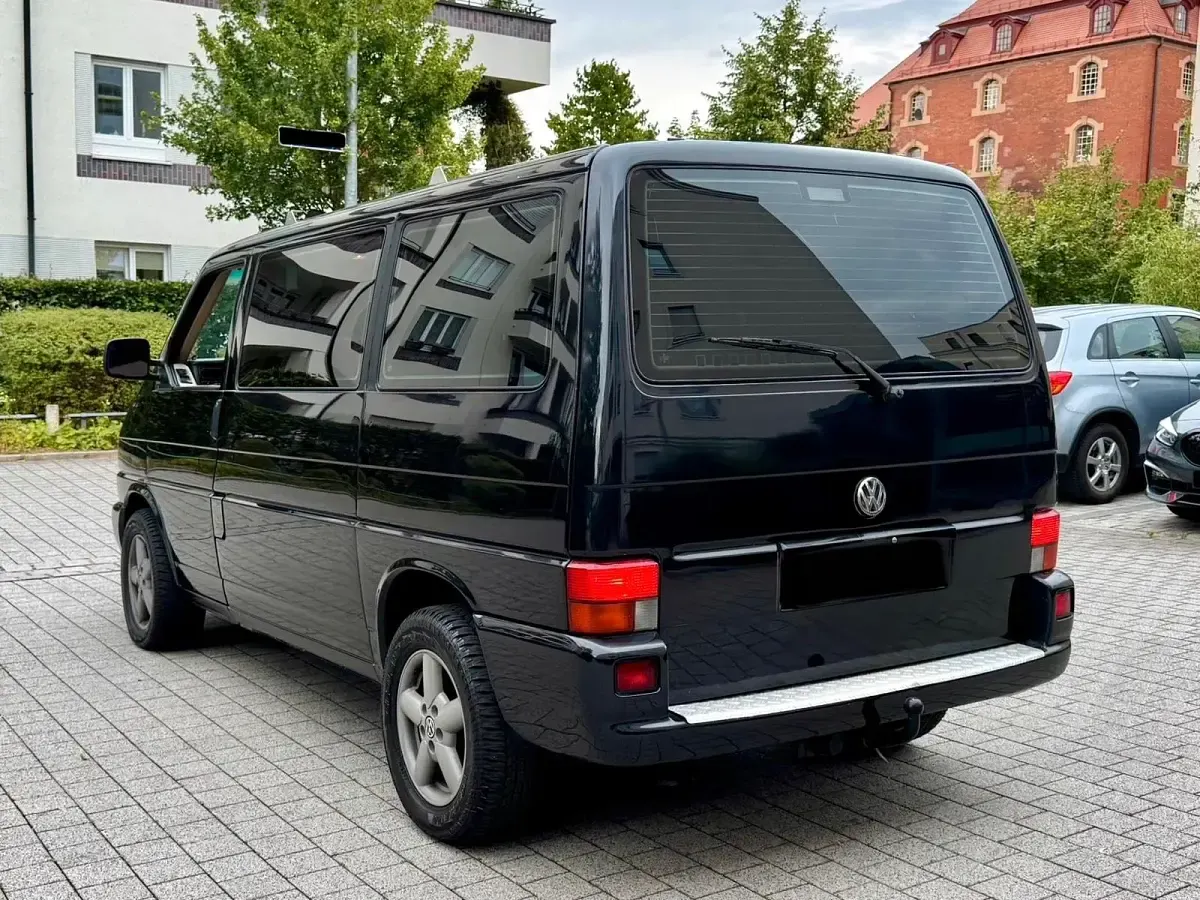 Gebraucht VW T4 Business 151 PS (111 kW) 1999 Schwarz Van