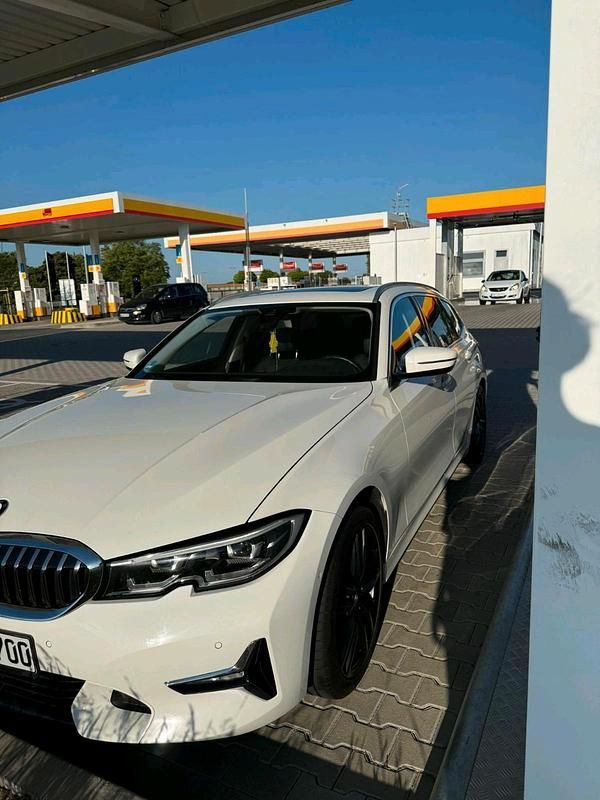 Gebraucht BMW 320 190 PS (139 kW) 2020 Weiß Kombi