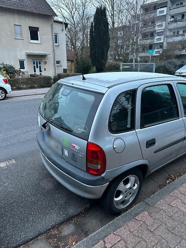 Gebraucht Opel Corsa 65 PS (47 kW) 2000 Silber Kleinwagen