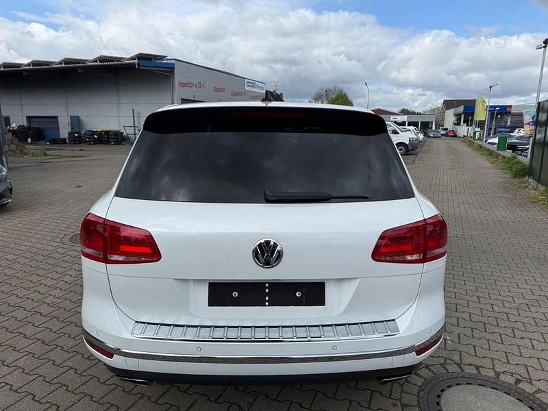 Gebraucht VW Touareg Terrain Tech 262 PS (192 kW) 2016 Weiß SUV