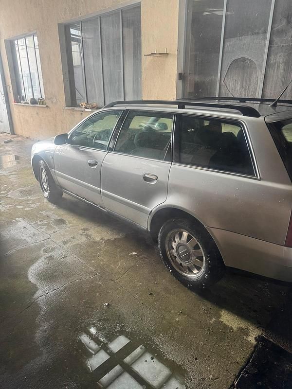 Gebraucht Audi A4 165 PS (121 kW) 1999 Silber Kombi