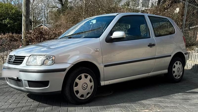 Gebraucht VW Polo 60 PS (44 kW) 2001 Silber Kleinwagen