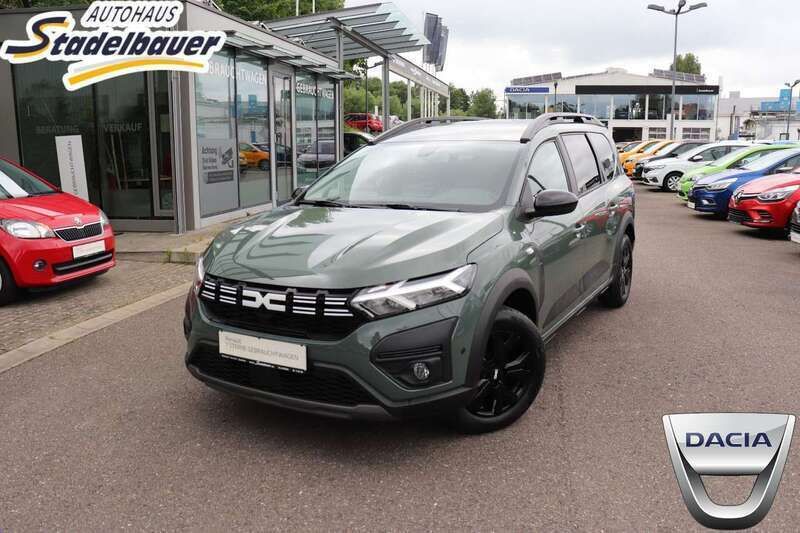 Staubgrau Gebraucht 2023 Dacia Jogger Extreme Van / Kleinbus | 20.490 € (Fairer Preis) - Bild 1/4