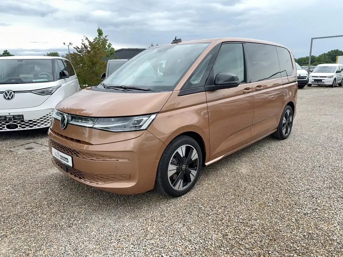 Neu VW Multivan Life 150 PS (110 kW) 2026 Copper bronze metallic Van / Kleinbus