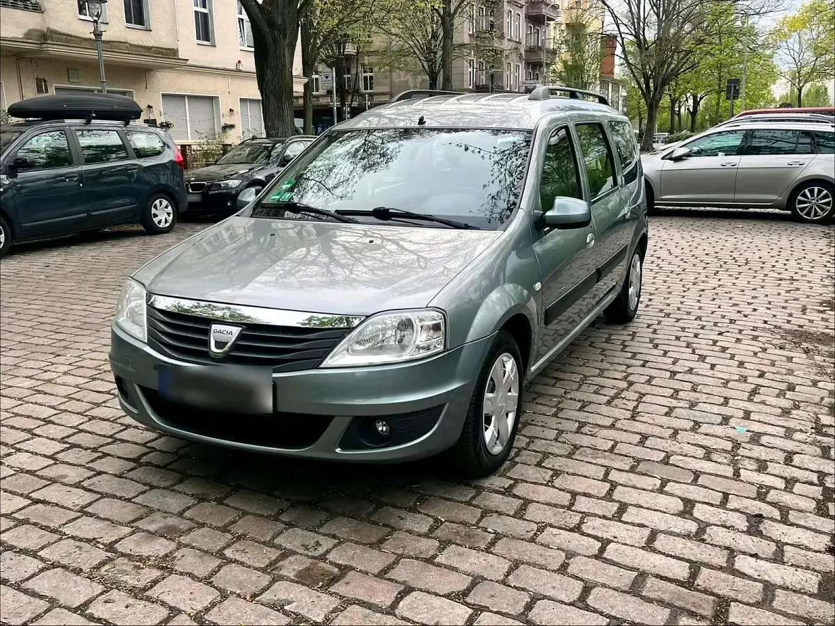 Gebraucht Dacia Duster 85 PS (62 kW) 2009 Grau Kombi