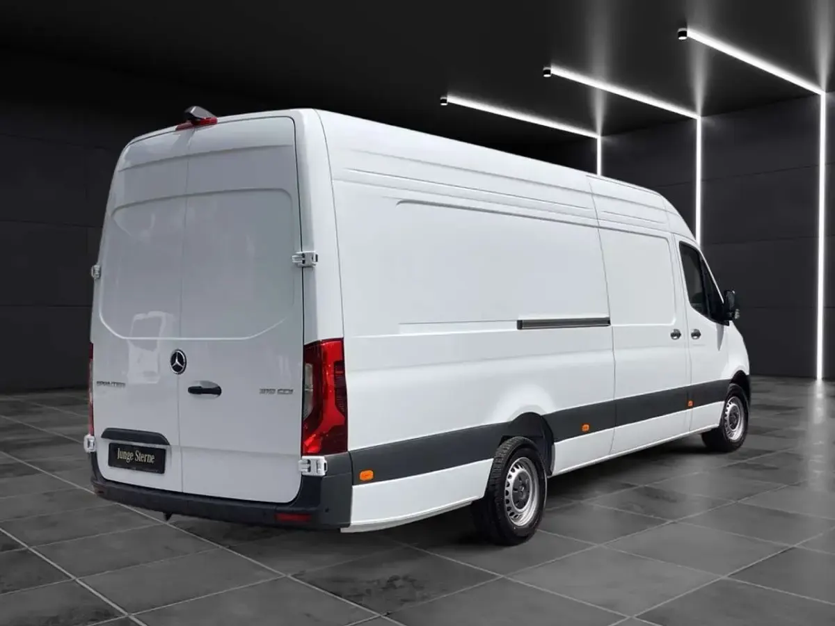 Brugt Mercedes Sprinter 190 HK (139 kW) 2026 Hvid Van
