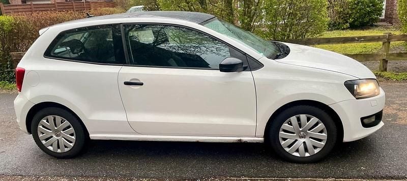 Gebraucht VW Polo 90 PS (66 kW) 2010 Weiß Kleinwagen