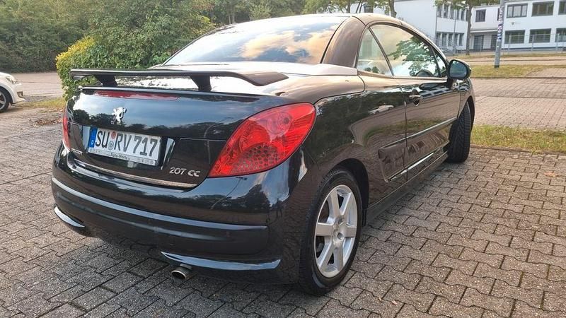 Schwarz Gebraucht 2008 Peugeot 207 CC Platinum Cabrio | 2.999 € (Fairer Preis) - Bild 1/4