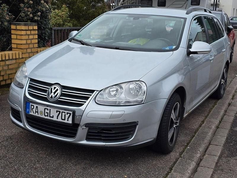 Gebraucht VW Golf V Comfortline 140 PS (102 kW) 2009 Silber Kombi
