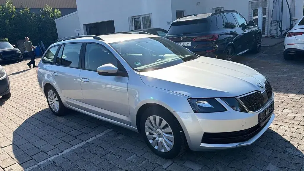 Gebraucht Skoda Octavia Active 116 PS (85 kW) 2018 Silber Kombi